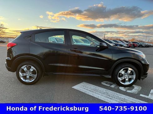 Certified 2018 Honda HR-V LX image 7