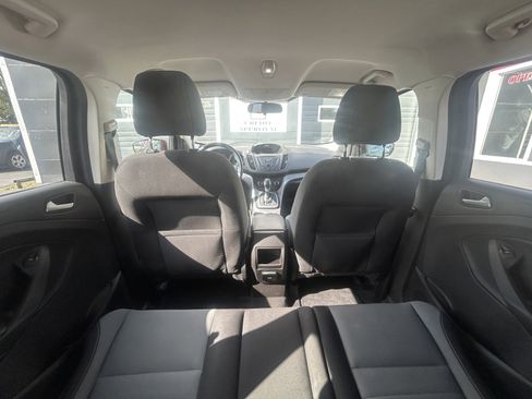 Used 2016 Ford Escape SE w/ SE Cold Weather Package AWD/4WD image 11