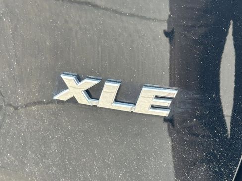 Used 2025 Toyota RAV4 XLE FWD image 10