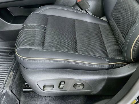 Used 2026 Chevrolet Traverse High Country w/ LPO, Floor Liner Package FWD image 31