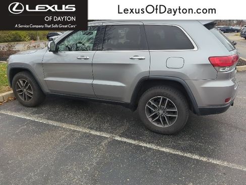 Used 2017 Jeep Grand Cherokee Limited w/ Luxury Group II image 20