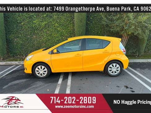 Used 2014 Toyota Prius C Two image 10