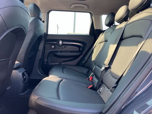 Used 2019 MINI Cooper Clubman S w/ Premium Package image 27