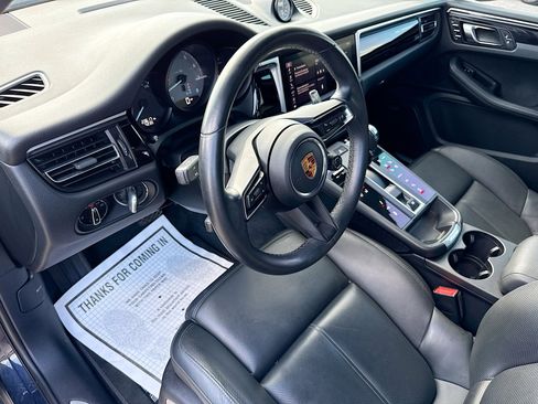 Used 2022 Porsche Macan S AWD/4WD image 26