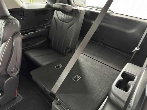 Used 2024 Hyundai Palisade Limited FWD image 24