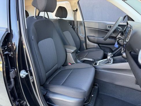 New 2026 Hyundai Venue SE image 23