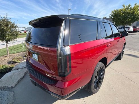 Used 2026 Cadillac Escalade Platinum Sport w/ LPO, ONYX Package AWD/4WD image 30