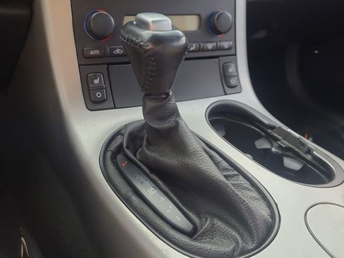 Used 2005 Chevrolet Corvette Convertible w/ Preferred Equipment Group image 22