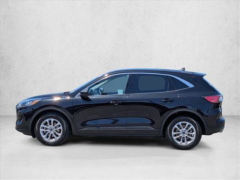 Certified 2022 Ford Escape SE w/ Convenience Package FWD image 9