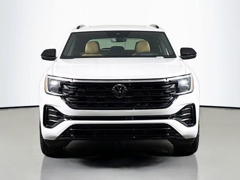 New 2026 Volkswagen Atlas Cross Sport SEL R-Line image 2