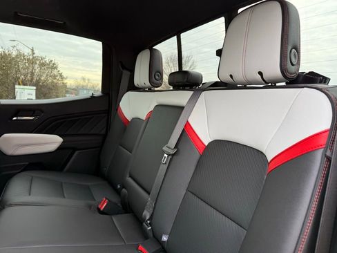 Used 2023 GMC Canyon AT4X image 28