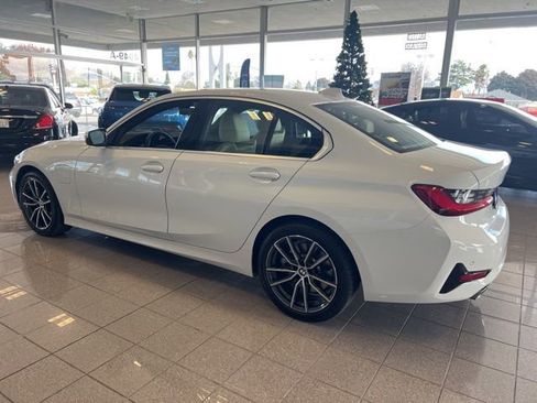 Used 2021 BMW 330e w/ Convenience Package image 13