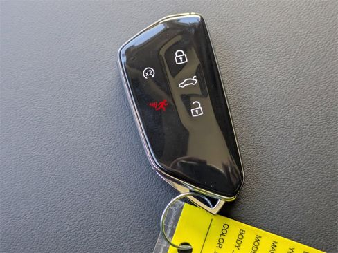 New 2026 Volkswagen Atlas SE image 36