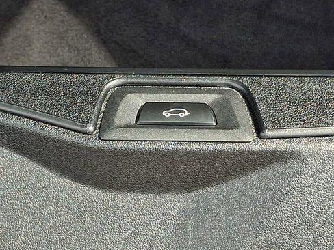 Used 2020 BMW X5 xDrive40i w/ Executive Package image 33