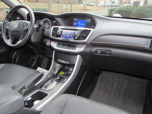 Used 2014 Honda Accord EX-L image 32