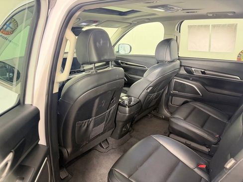 Used 2025 Kia Telluride S AWD/4WD image 14