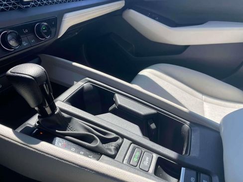 Certified 2023 Honda Accord EX image 30