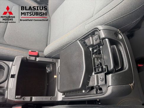 Used 2025 Jeep Wrangler Unlimited Sahara w/ Safety Group image 29