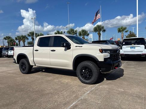 New 2026 Chevrolet Silverado 1500 ZR2 w/ LPO, Dark Essentials Package AWD/4WD image 7