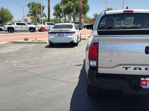 Used 2023 Toyota Tacoma SR AWD/4WD image 8
