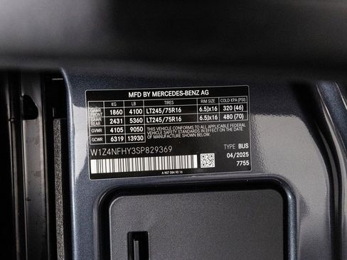 Used 2025 Mercedes-Benz Sprinter 2500 image 36