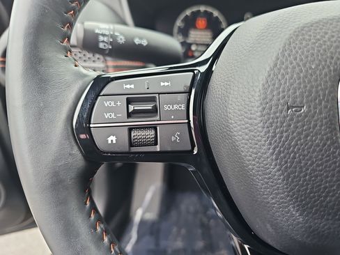 Used 2024 Honda HR-V Sport image 18