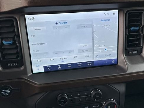 Used 2023 Ford Bronco Outer Banks w/ Sasquatch Package image 6