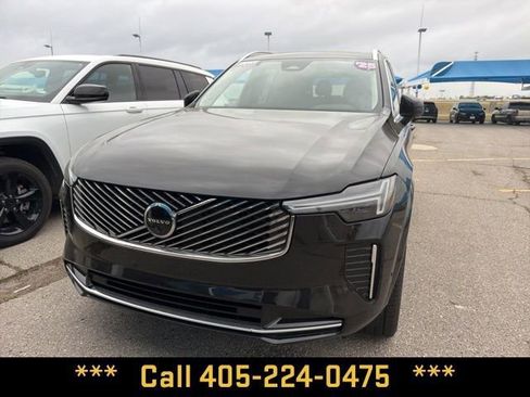 Used 2025 Volvo XC90 B6 Plus AWD/4WD image 5