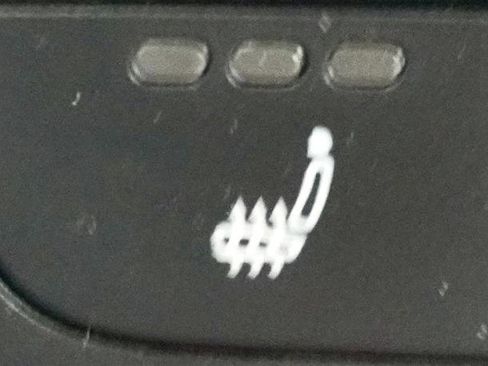 Used 2017 Audi Q3 2.0T Prestige w/ Prestige Package image 25