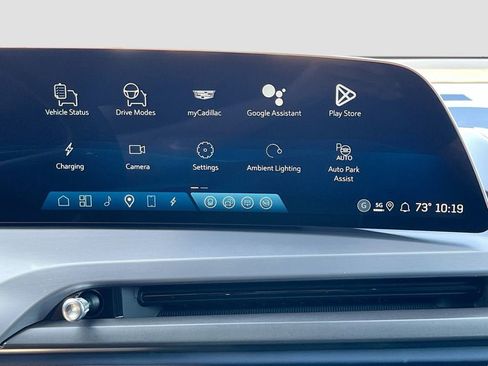 New 2026 Cadillac Vistiq Premium Luxury w/ LPO, Floor Liner Package image 15