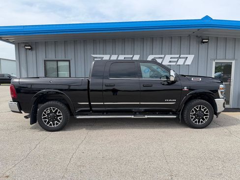 Used 2025 RAM 2500 Limited w/ Cold Weather Group AWD/4WD image 5