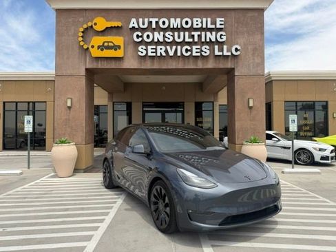 Used 2023 Tesla Model Y Performance AWD/4WD image 1