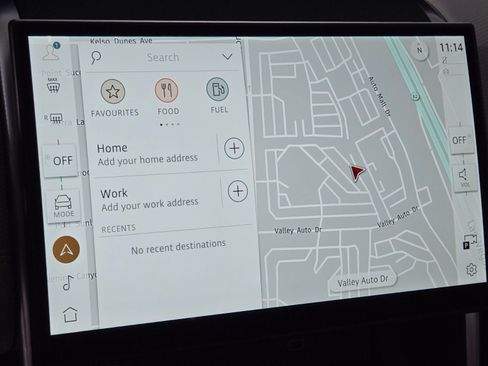 Used 2025 Land Rover Discovery Sport Dynamic SE AWD/4WD image 26