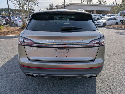 Used 2019 Lincoln Nautilus Reserve image 5