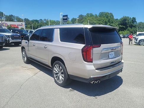 Used 2021 GMC Yukon XL Denali w/ Denali Premium Package RWD image 5