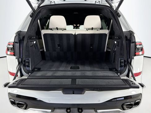 Used 2026 BMW X7 M60i w/ Executive Package AWD/4WD image 28