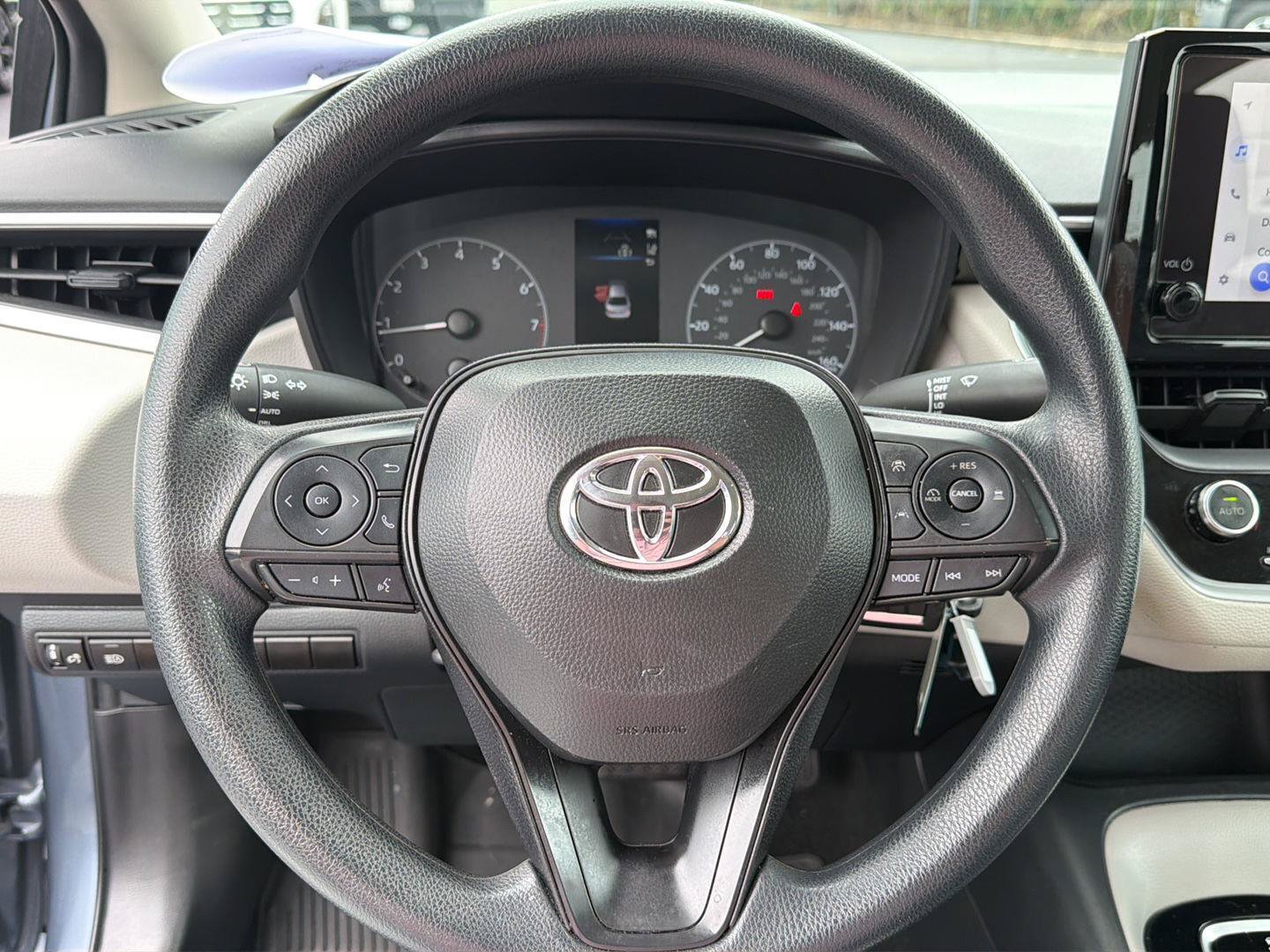 Used 2024 Toyota Corolla LE FWD image 19