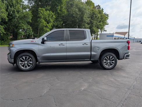 Used 2021 Chevrolet Silverado 1500 LT AWD/4WD image 2