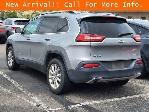 Used 2016 Jeep Cherokee Limited AWD/4WD image 6