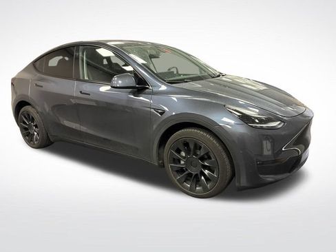 Used 2023 Tesla Model Y Long Range AWD/4WD image 7