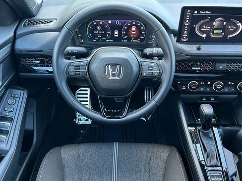 Used 2025 Honda Accord Sport image 12