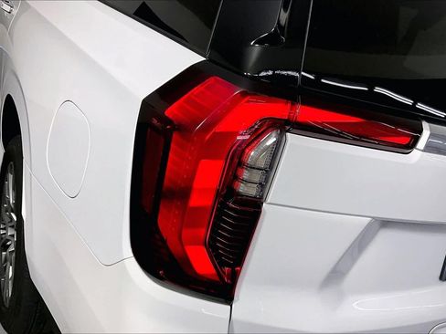 Certified 2026 GMC Yukon XL Denali w/ Sun & Power Step Package RWD image 27
