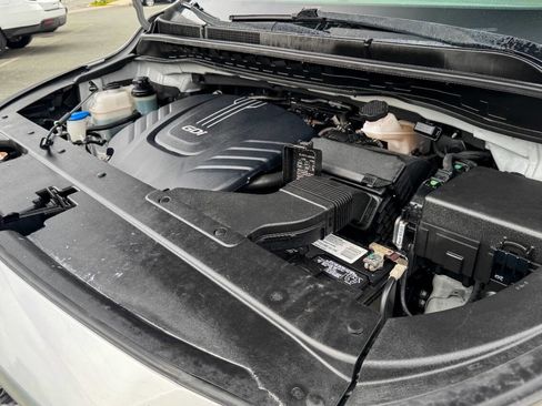 Used 2018 Kia Sedona L FWD image 29