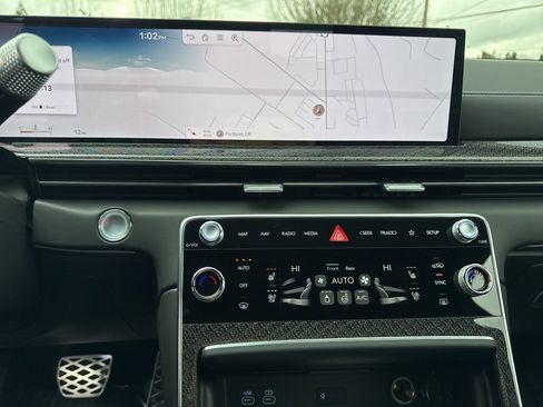 New 2026 Genesis GV80 3.5T e-SC image 25