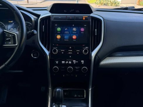 Used 2021 Subaru Ascent Premium w/ Convenience Package AWD/4WD image 17