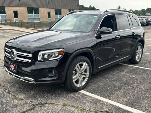 Used 2023 Mercedes-Benz GLB 250 4MATIC image 3