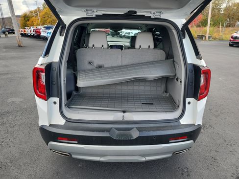 Certified 2023 GMC Acadia SLT w/ Trailering Package image 31