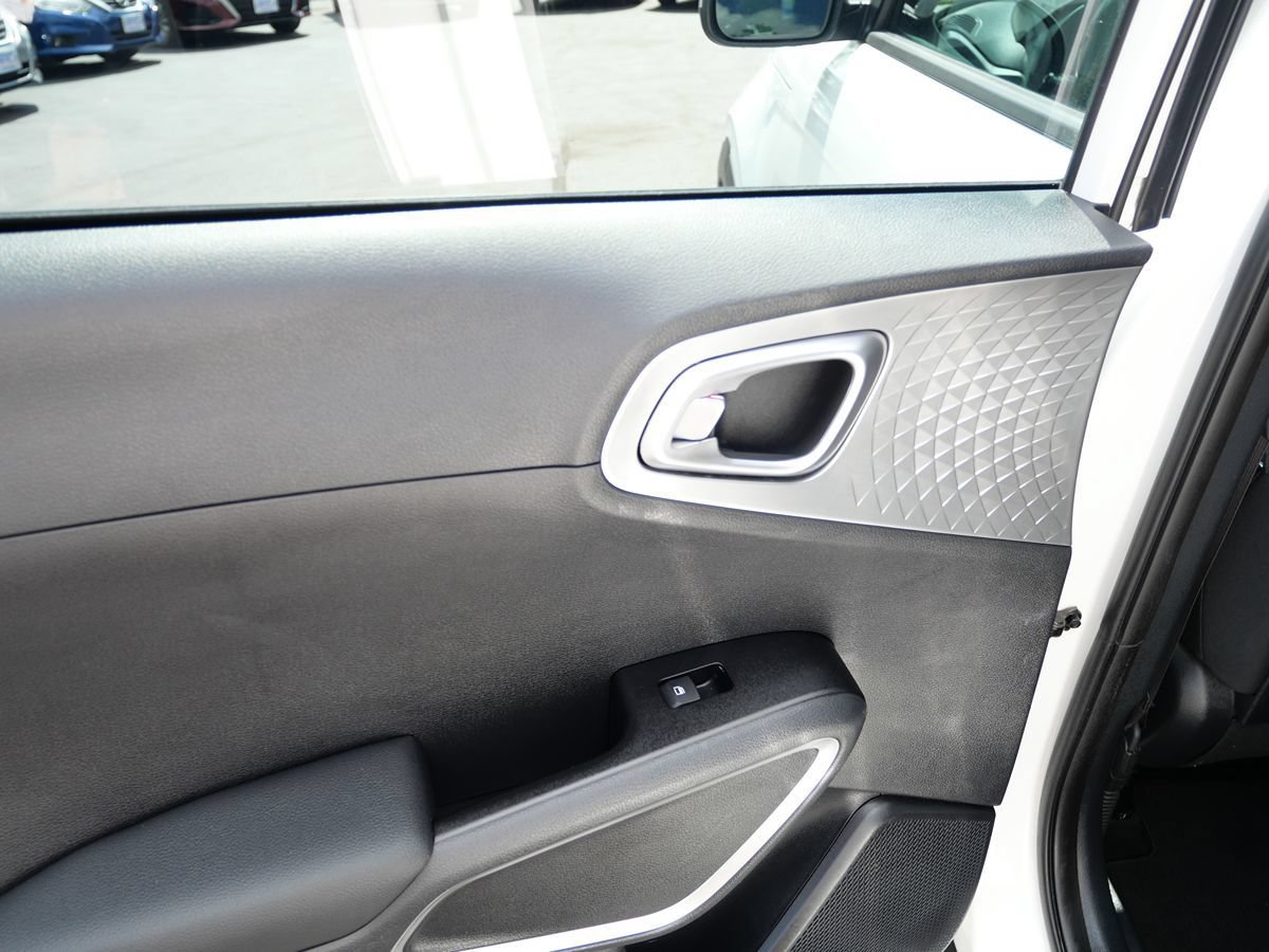 Used 2020 Kia Soul X-Line FWD image 27