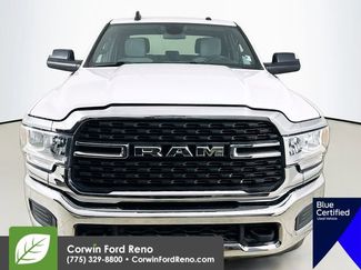 Used 2022 RAM 3500 Big Horn video 2
