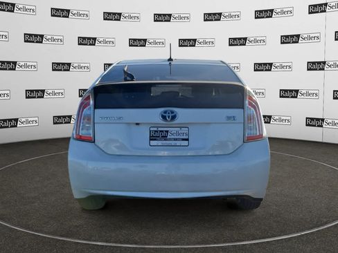 Used 2013 Toyota Prius Three w/ Solar Roof Pkg image 5